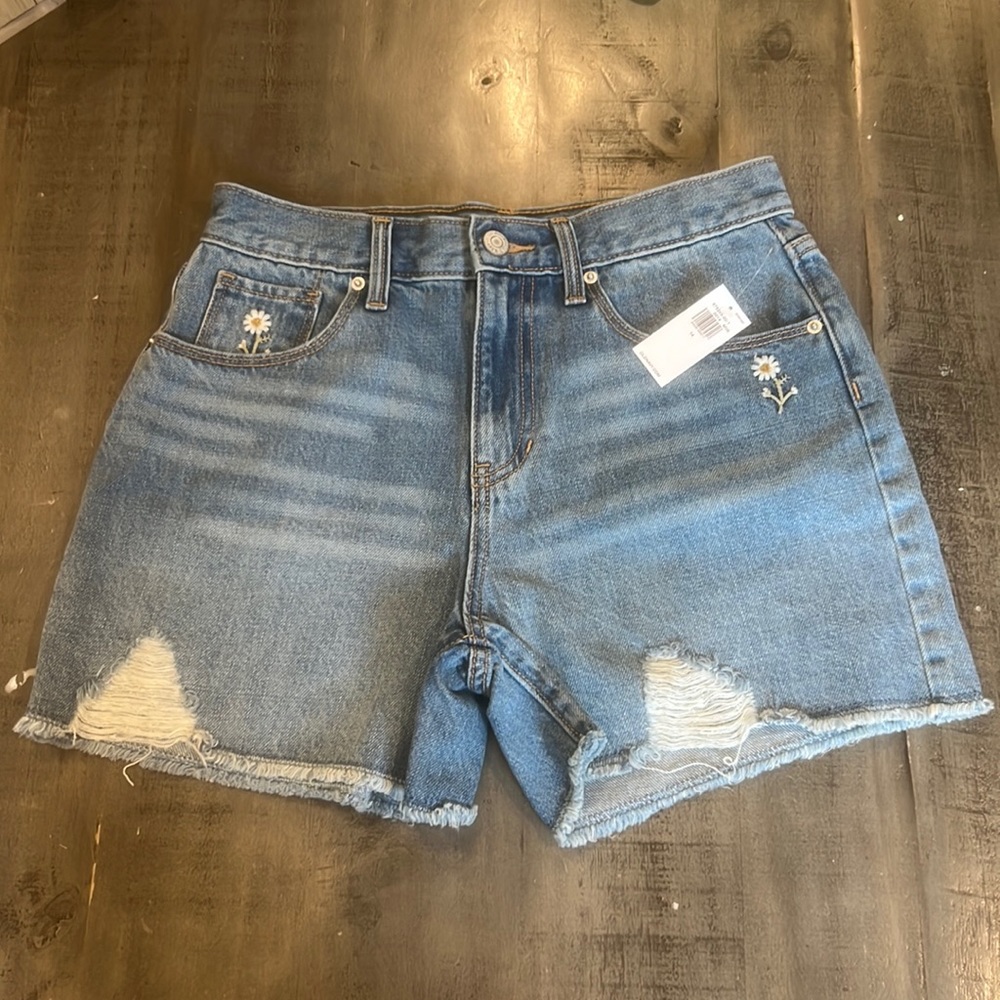 Old Navy NWT jean shorts. Girls 14